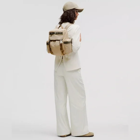 Lululemon Wunderlust Backpack Mini 14L- Trench/Allspice/Grey  display picture 1